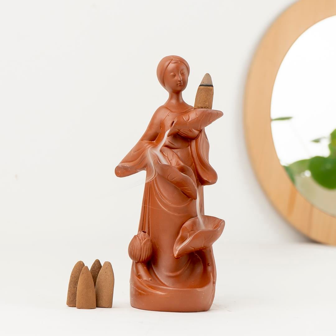 Zen Kadın Temalı Geri Akış Şelale Tütsülük