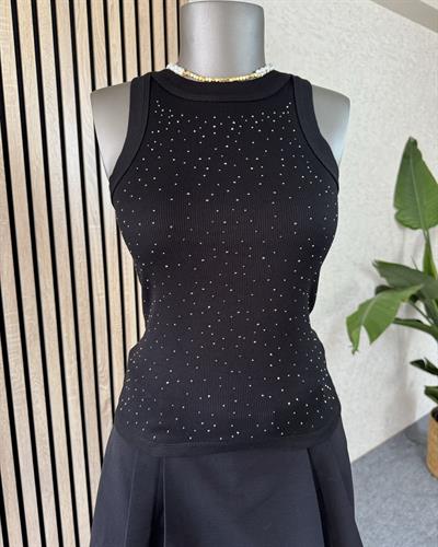 Siyah taşlı halter yaka body