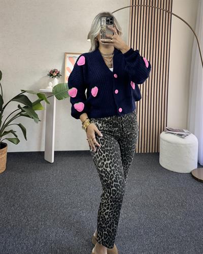 Lacivert Çilek Örme Detaylı Yün Hırka