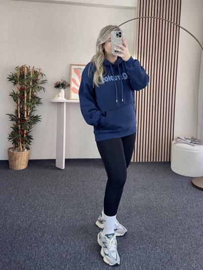 KOT NAKIŞLI KAPÜŞONLU LACİVERT SWEATSHİRT