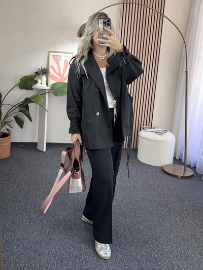 SİYAH KISA MODEL KEMERLİ TRENÇKOT