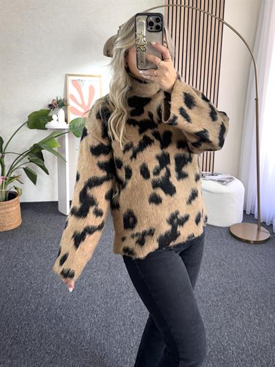 DİK YAKA LEOPAR TABA KAZAK