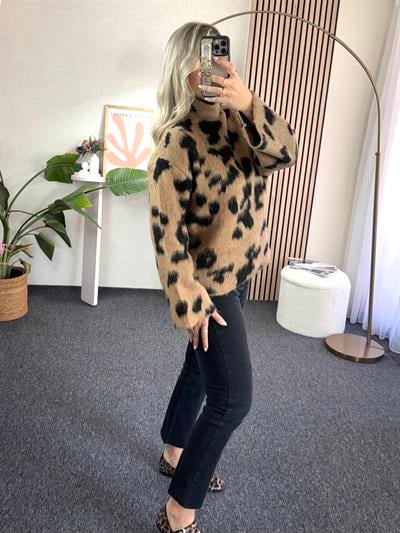 DİK YAKA LEOPAR TABA KAZAK
