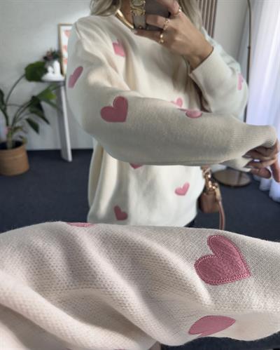 Pembe Kalp Nakışlı Krem renk Kazak