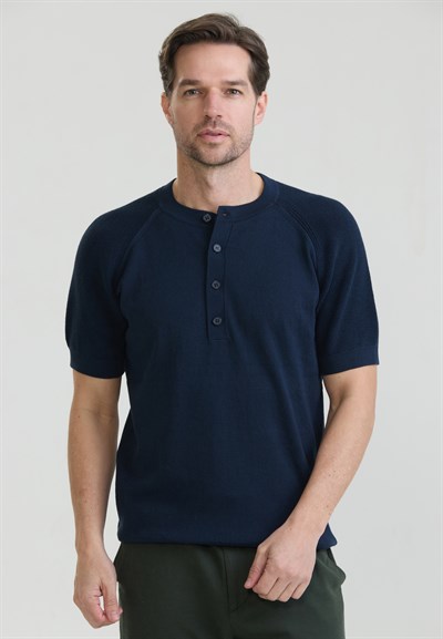 Erkek Basic Bisiklet Yaka Düğme Kapama Detaylı Triko T-Shirt