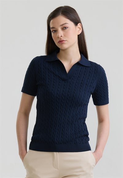 Kadın Saç Örgü Desenli Düğmesiz Triko Polo T-Shirt