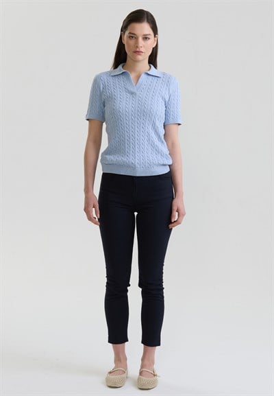 Kadın Saç Örgü Desenli Düğmesiz Triko Polo T-Shirt