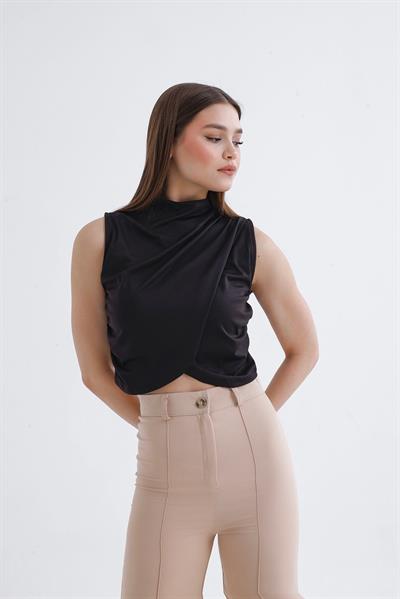 Sıfır Kol Büzgülü Dik Yaka Crop Bluz - Siyah