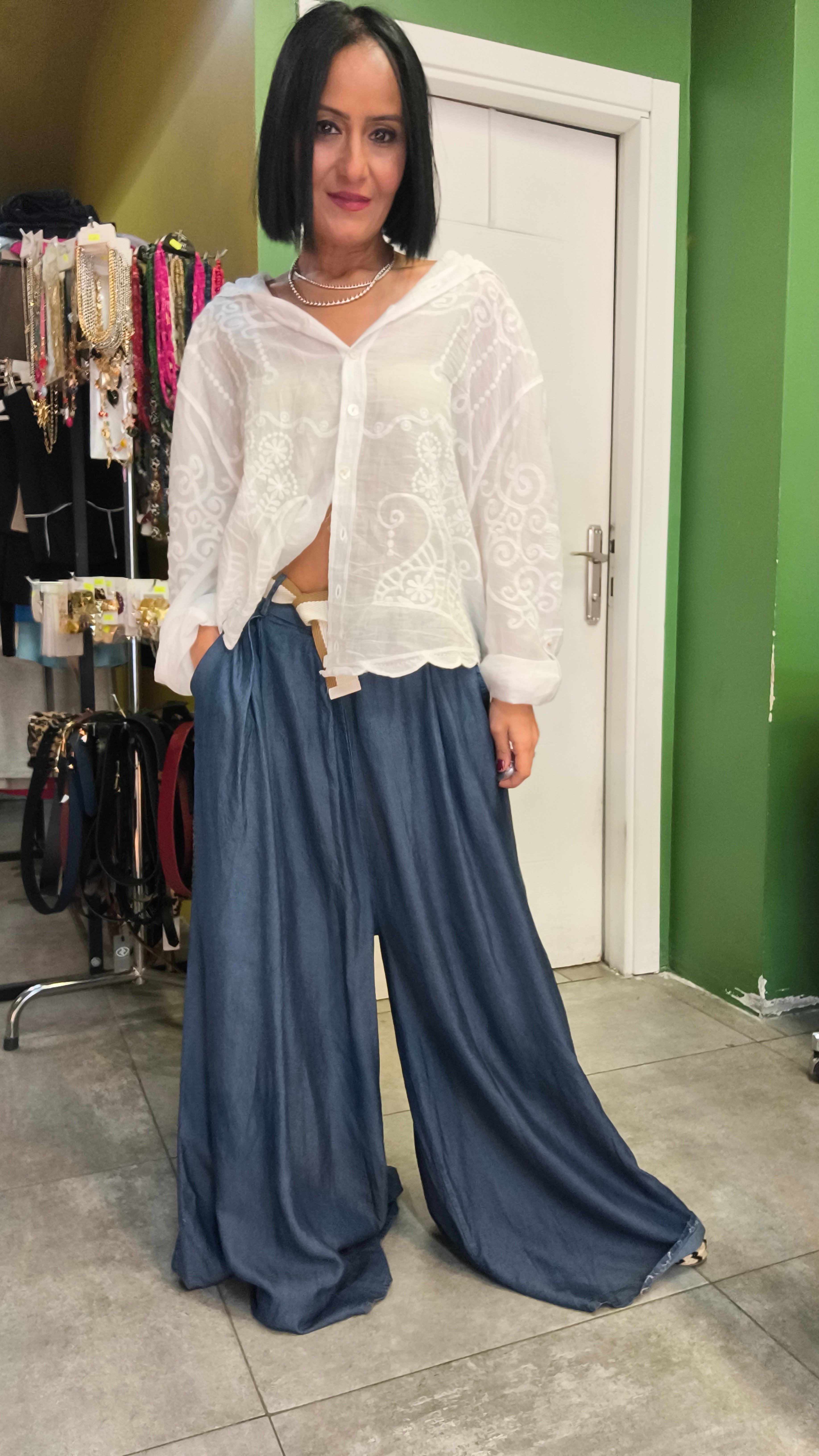 Beyaz Fisto Nakış İşlemeli, Kapüşonlu Cotton Gömlek