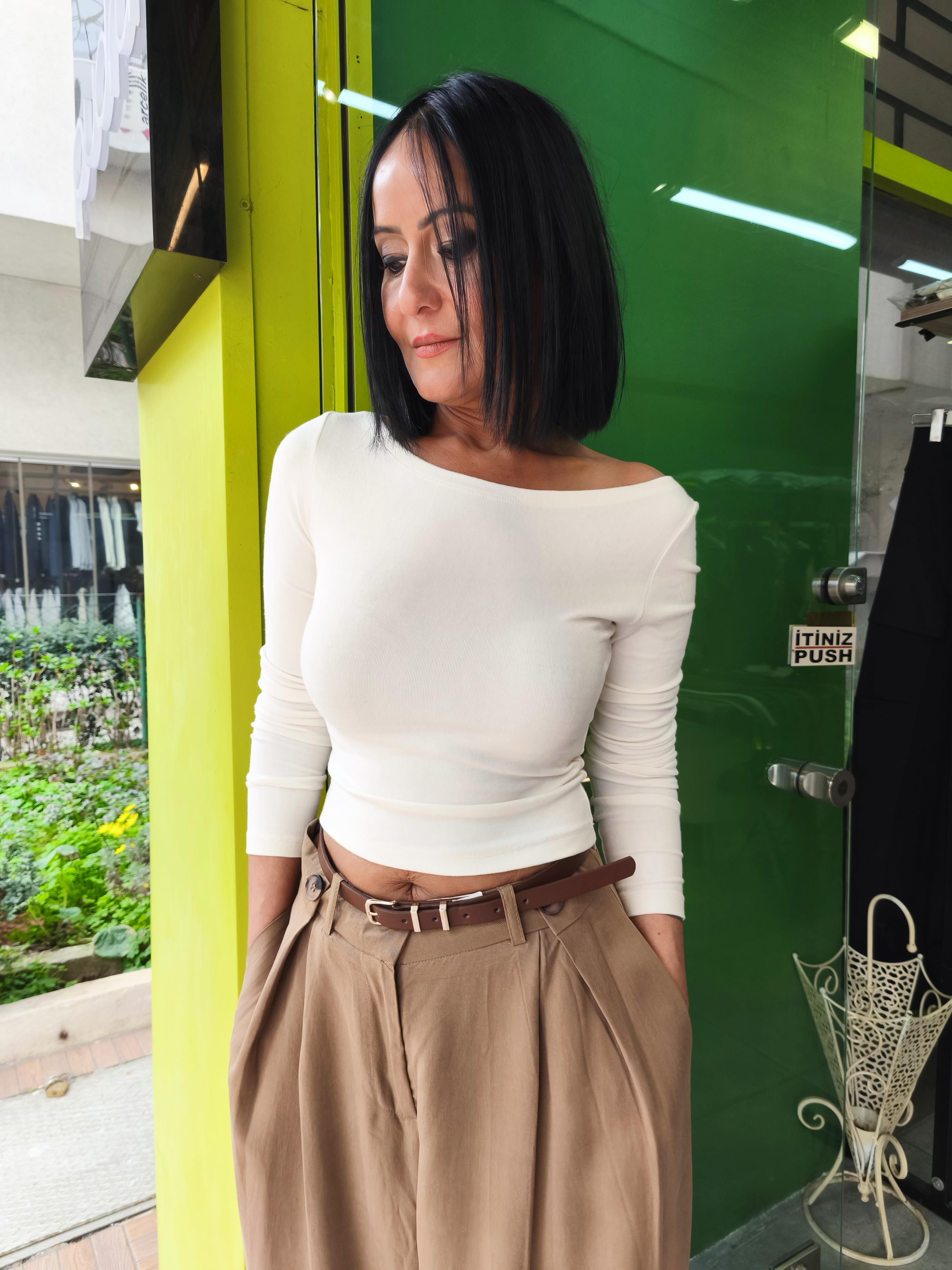 Ekru Modal Kumaş Bluz