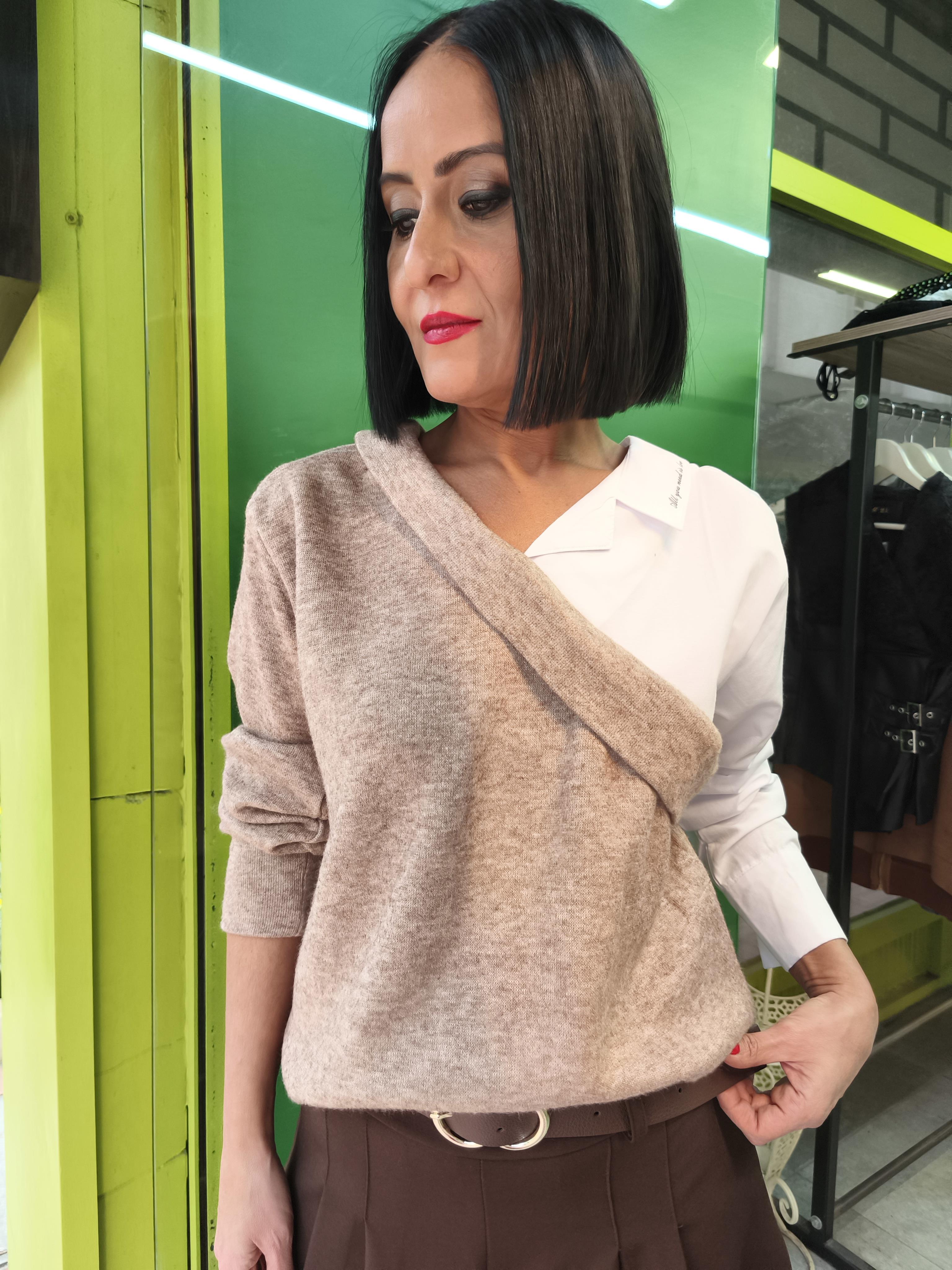 Kahve Gömlekli Triko&Bluz