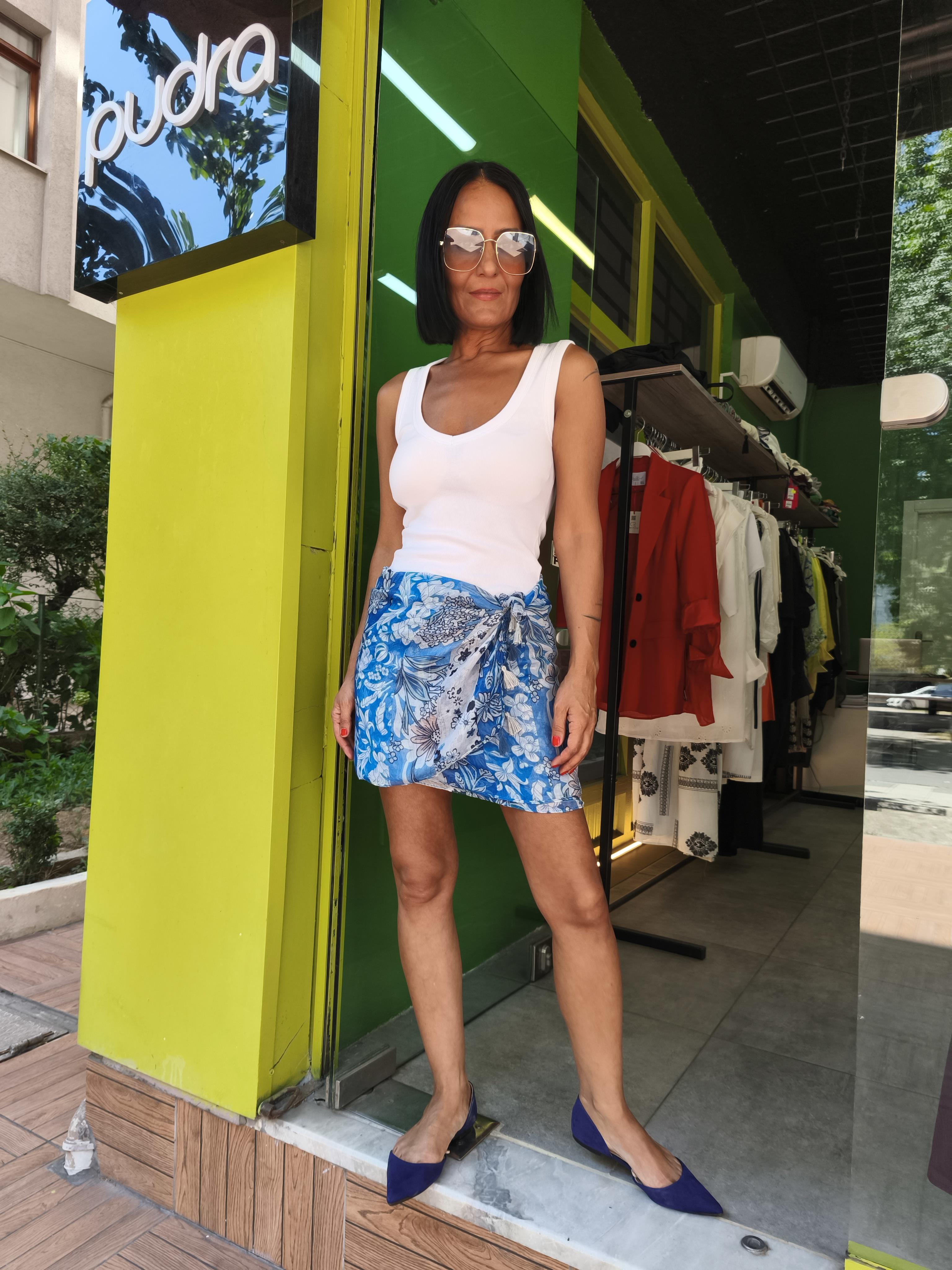 Mavi Çiçek Desenli Şal