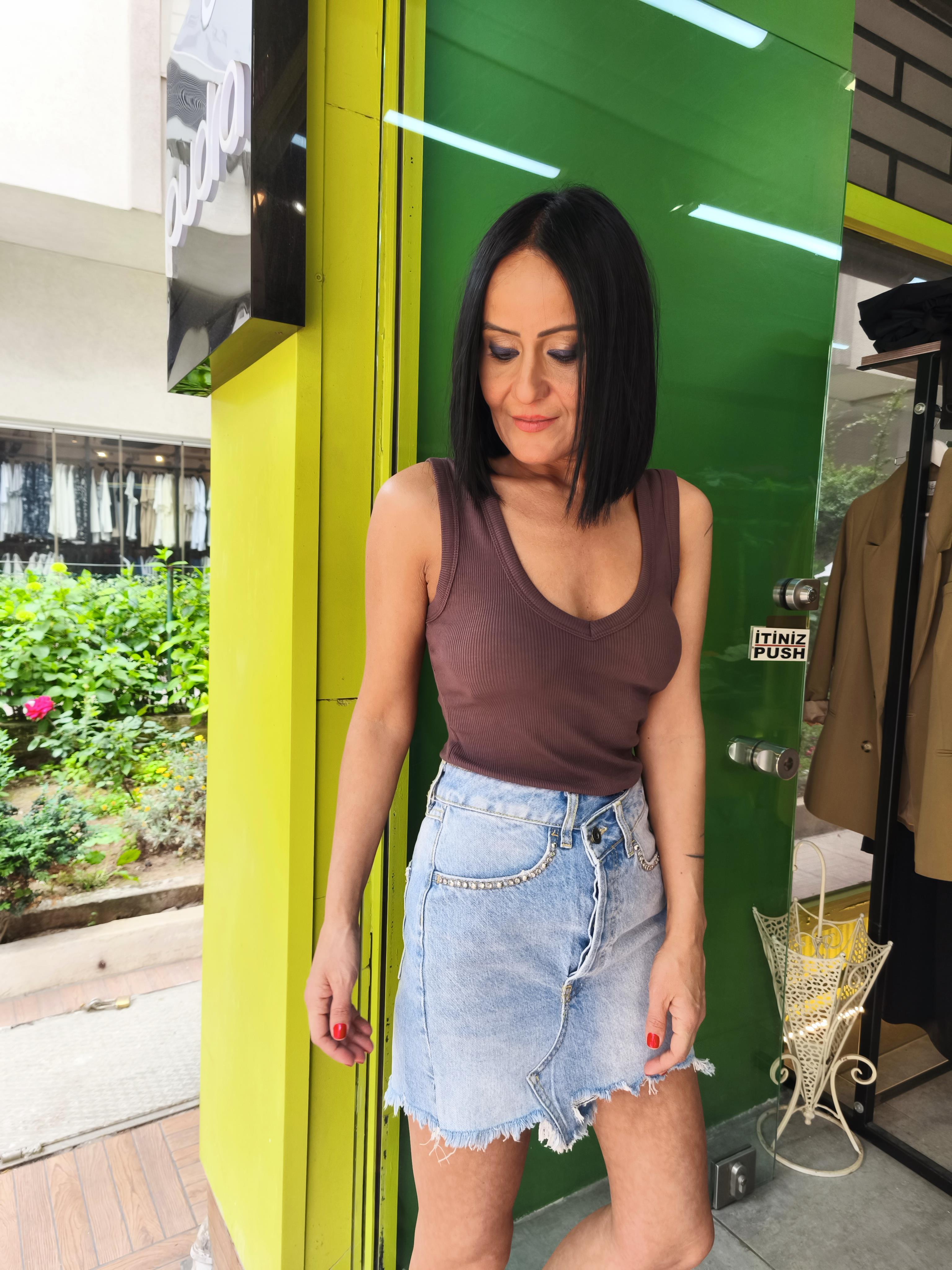 Mürdüm, Derin V Yaka Crop Top