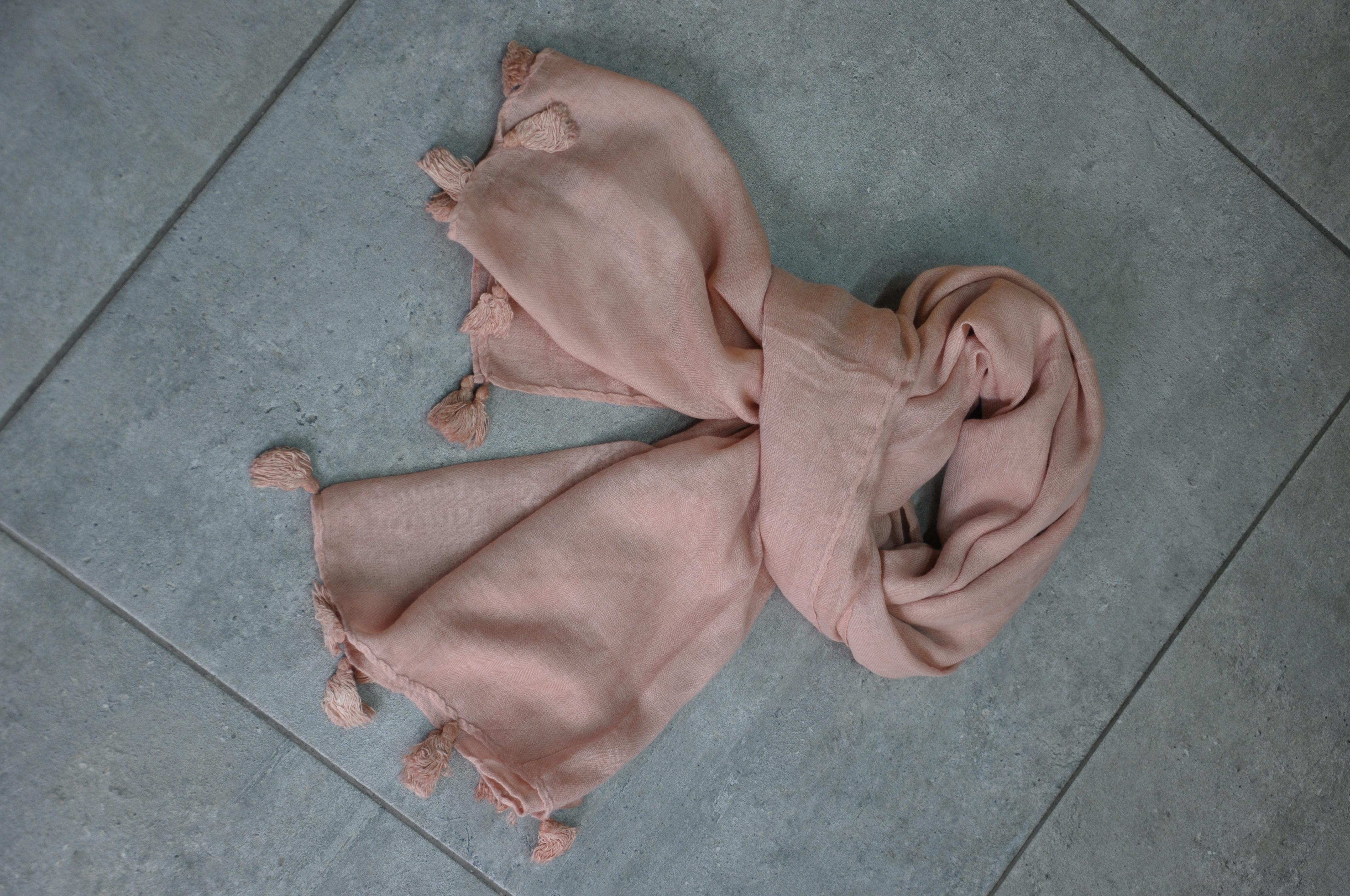 Pembe Şal