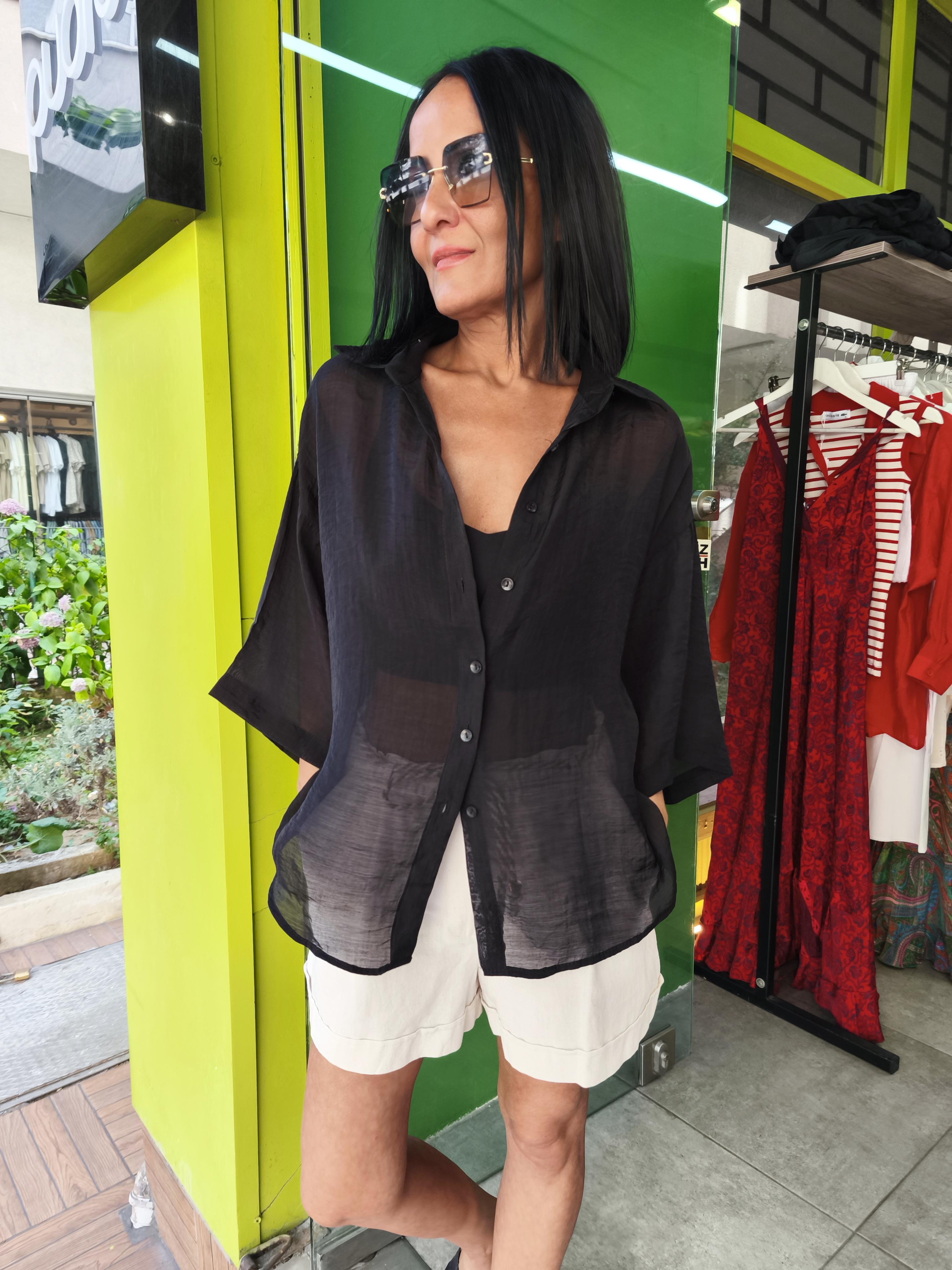 Siyah Oversize İpeksi Gömlek