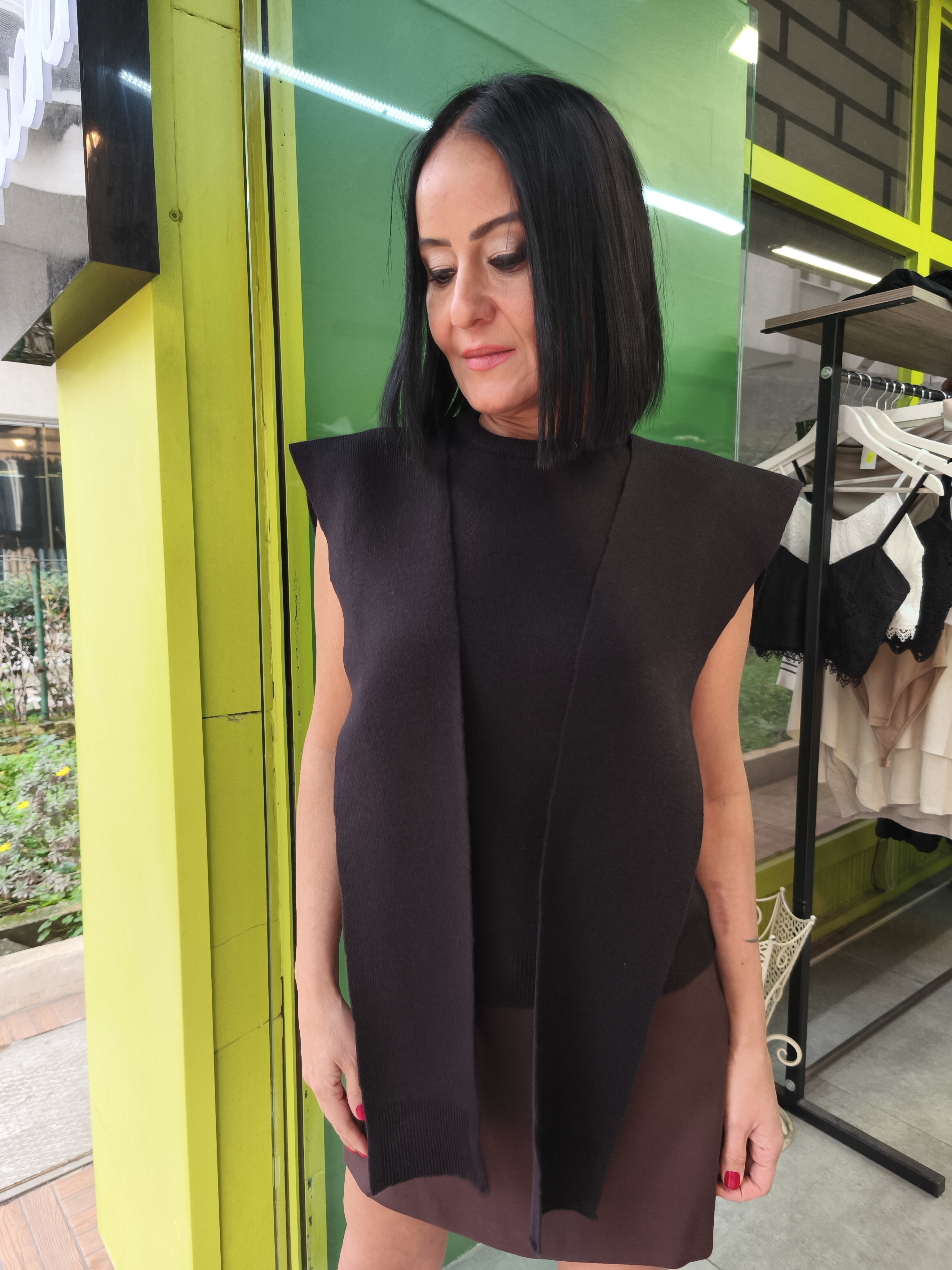 Siyah  Şal Detaylı Triko