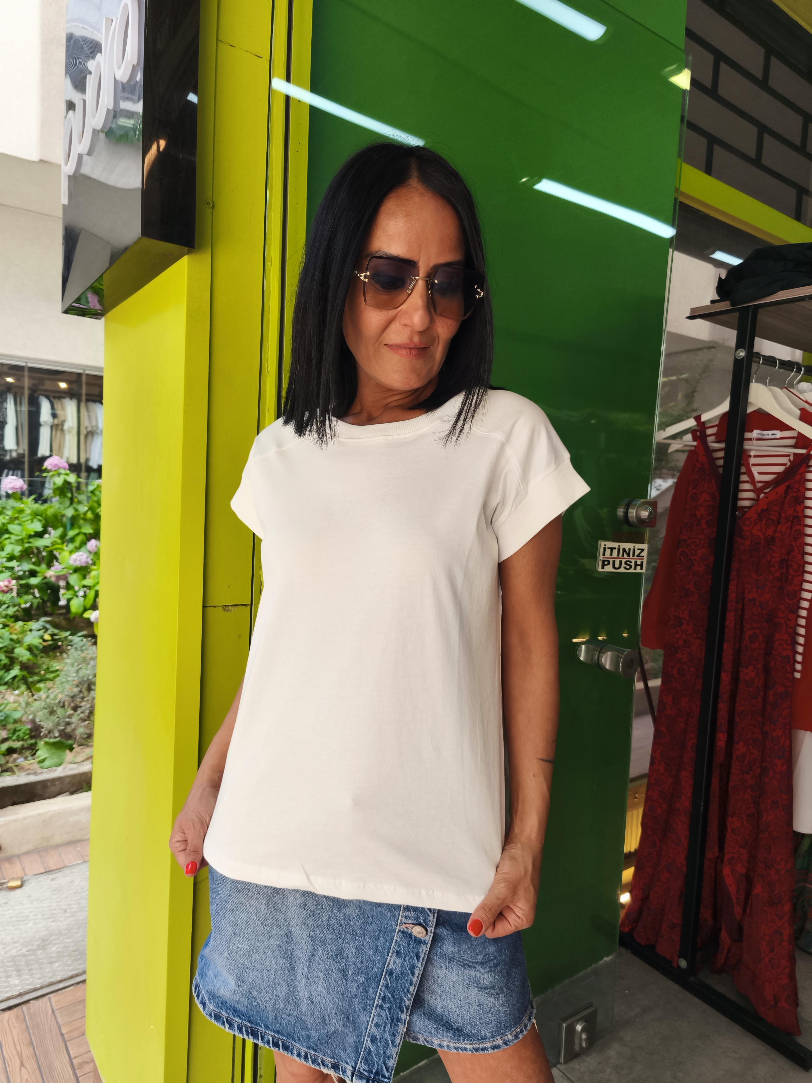 Beyaz   Basic Tişört