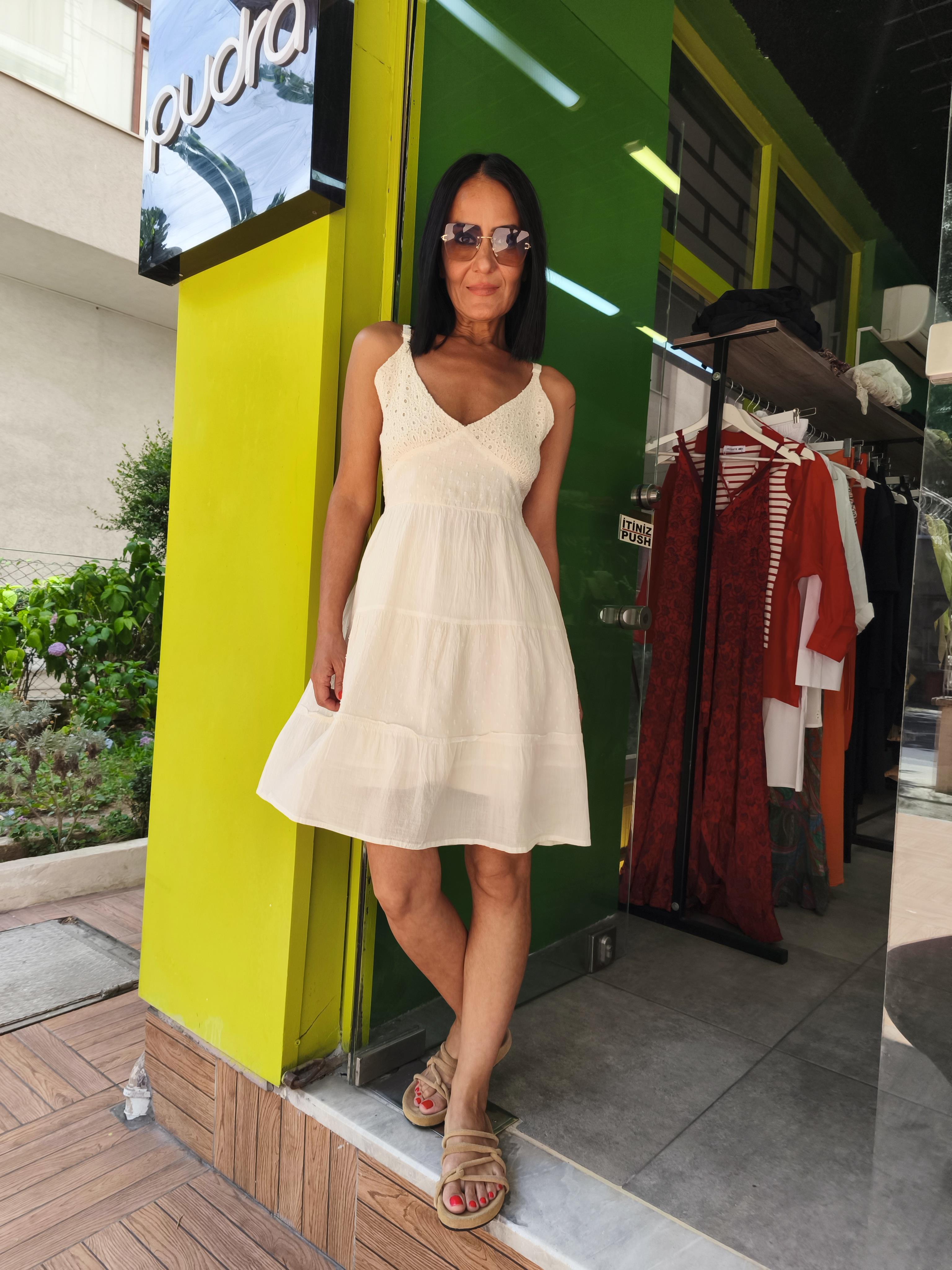 Ekru Askılı Elbise