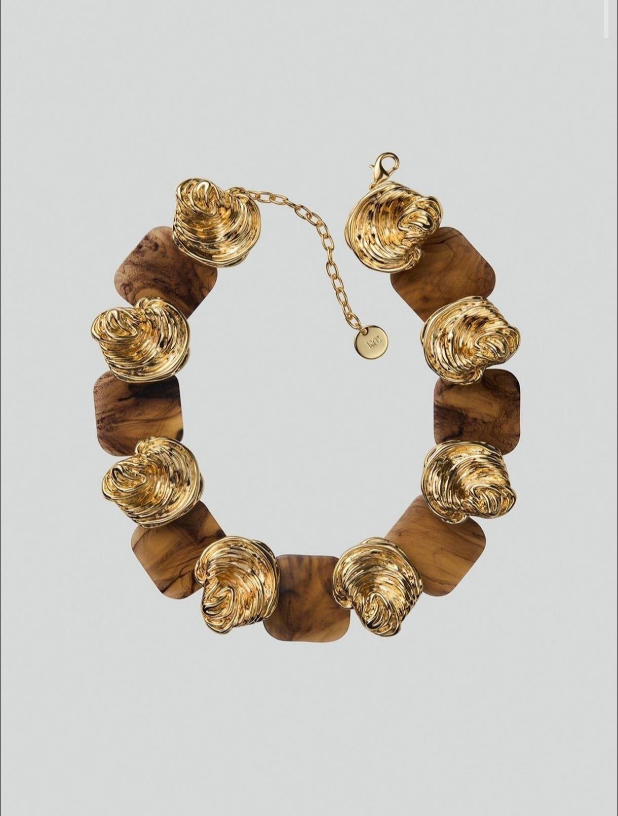 Gold Detaylı Kemik Kolye