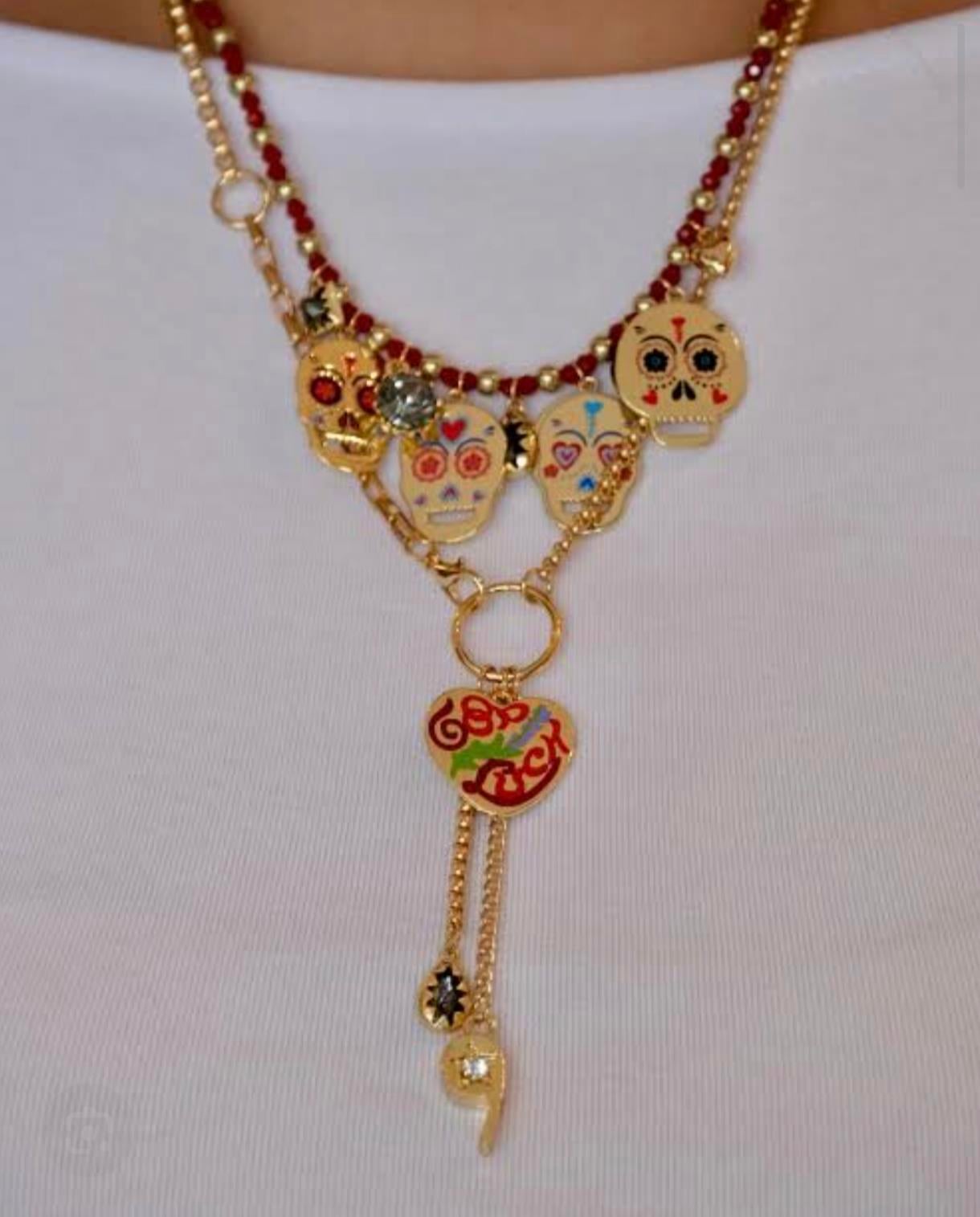 Kuru Kafalı Charm Kolye