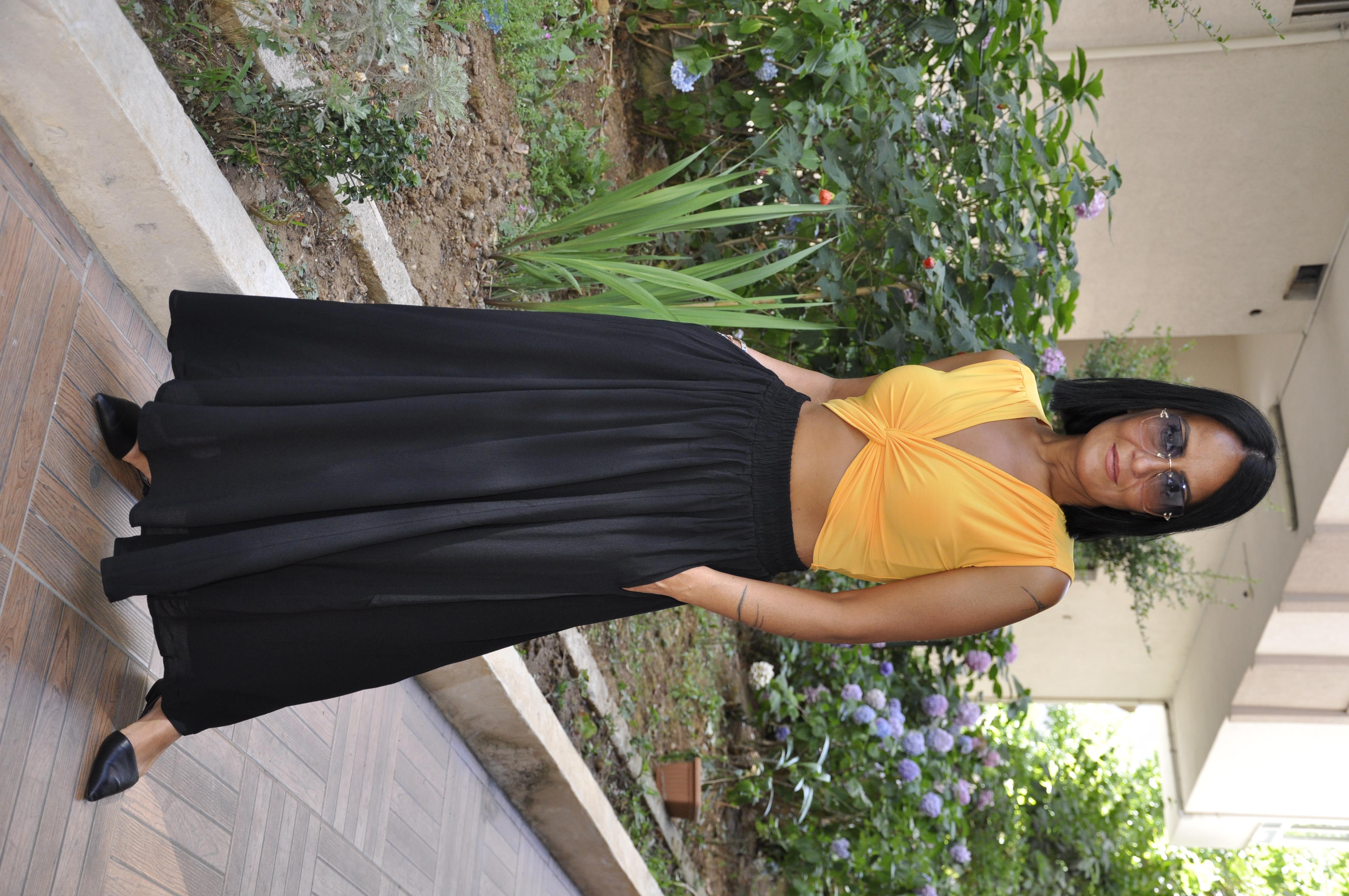 Mango Renk Önde Düğüm Detaylı Crop Top