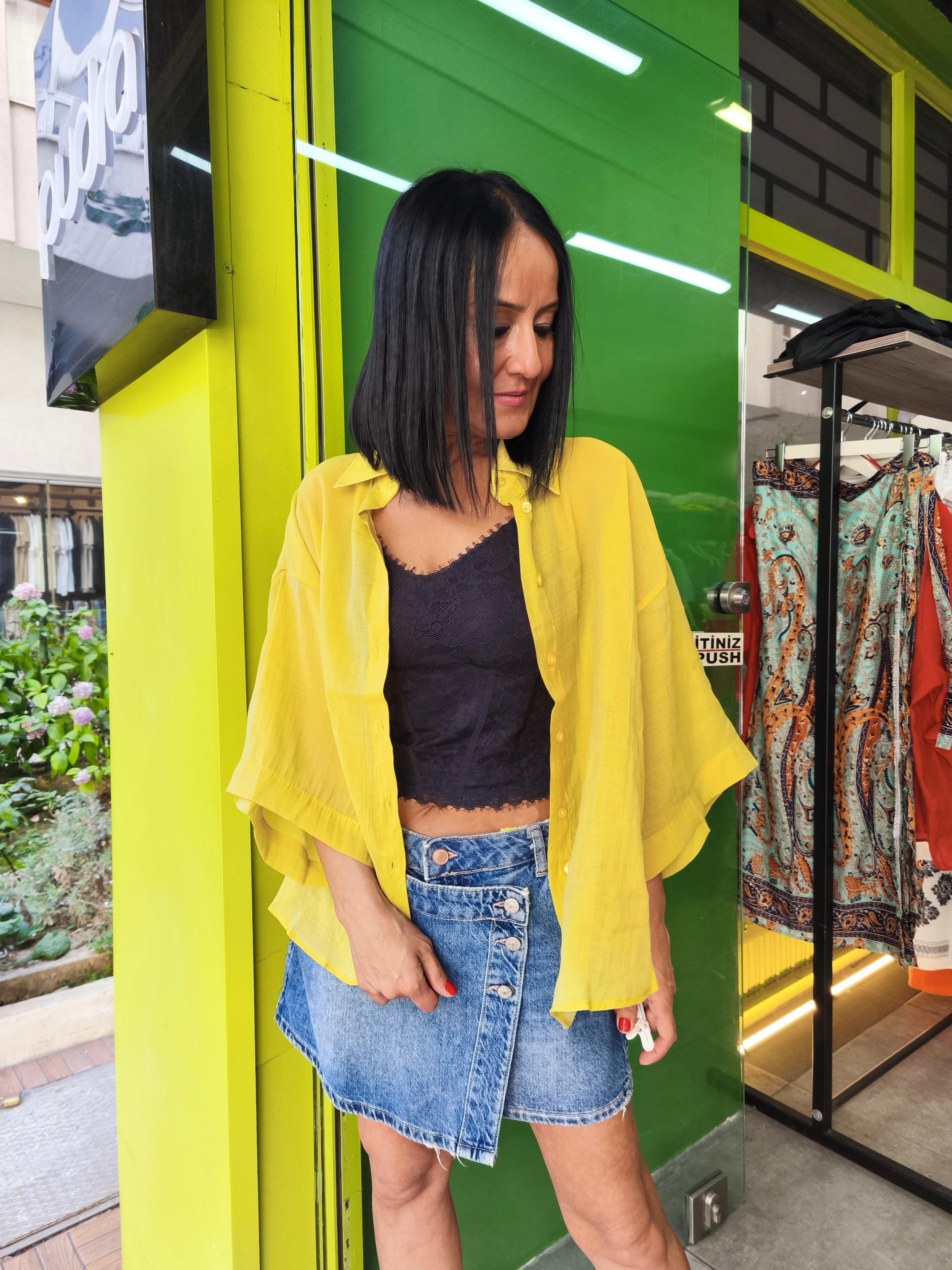 Sarı Oversize İpeksi Gömlek