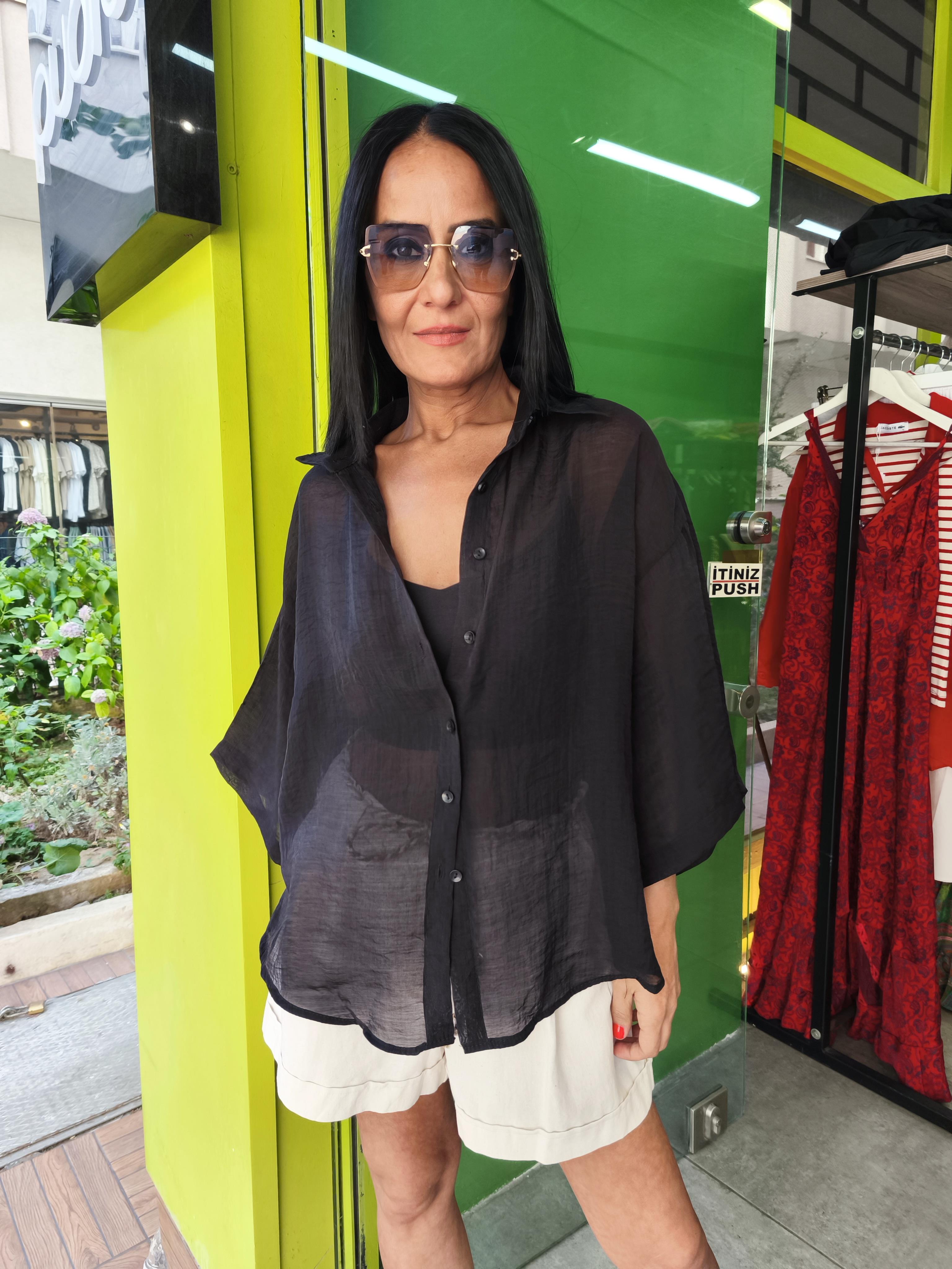 Siyah Oversize İpeksi Gömlek