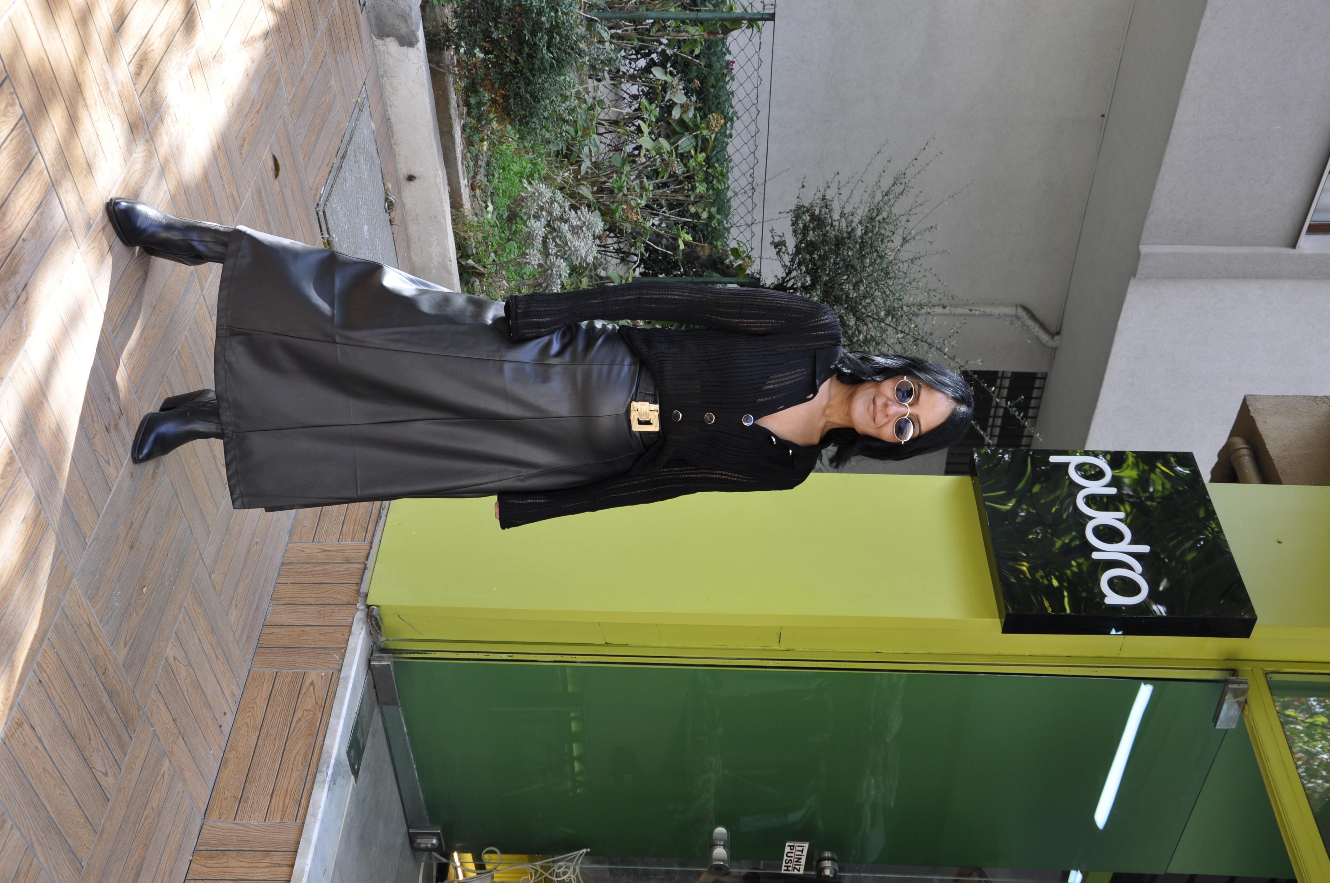 Siyah Transparan Triko