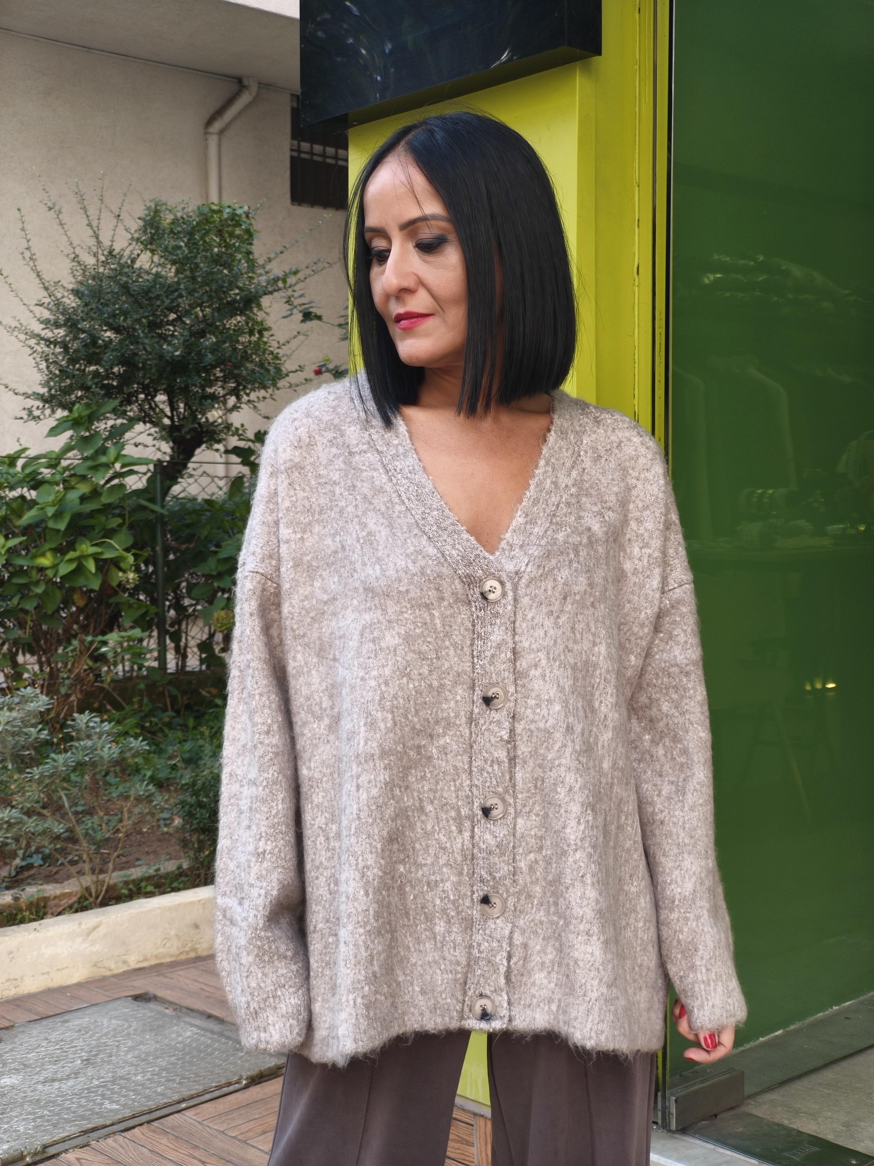 Taş Kırçıllı Hırka