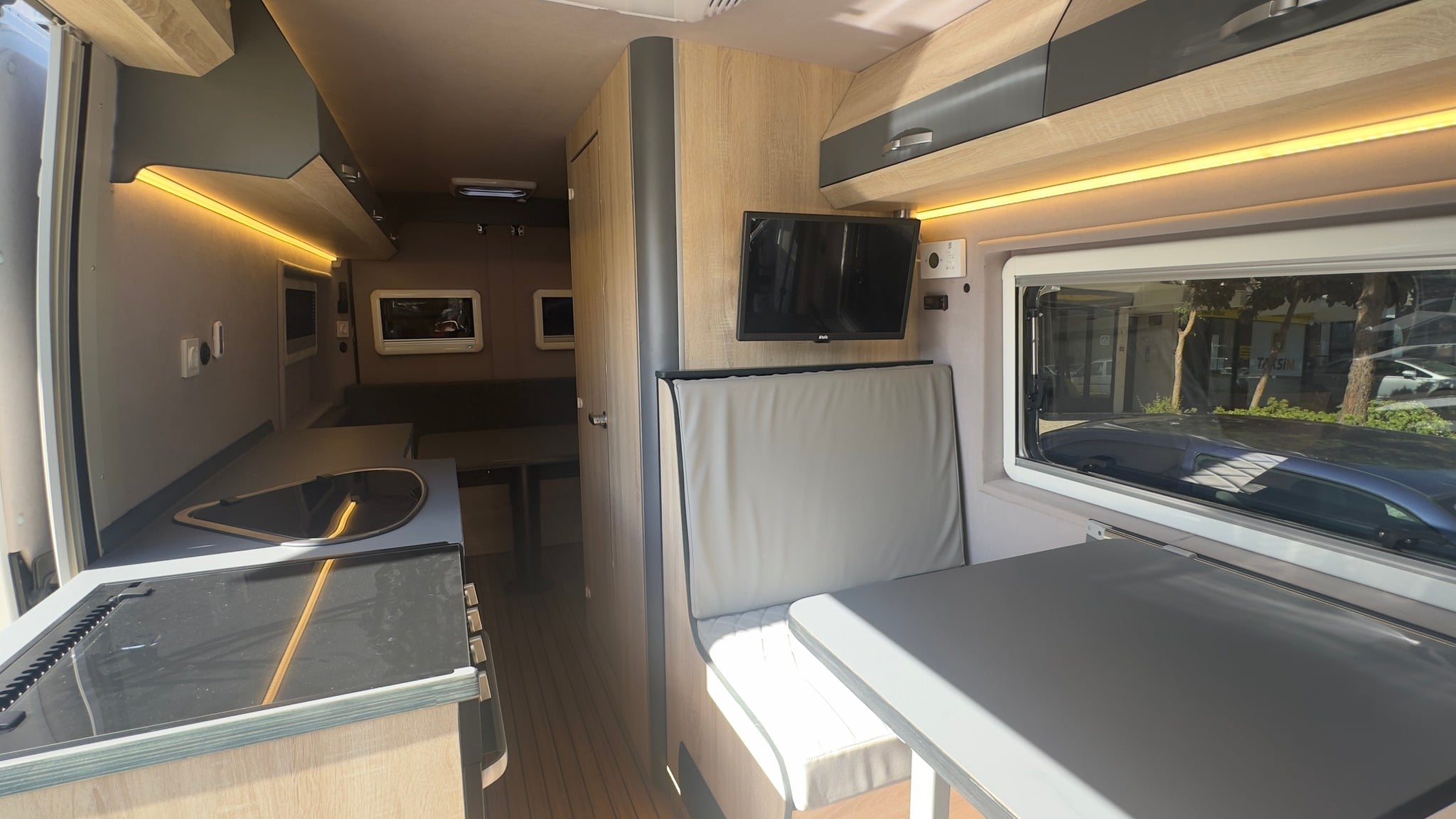 15 m3 lüks karavan dönüşüm paketi iç tasarım örneği