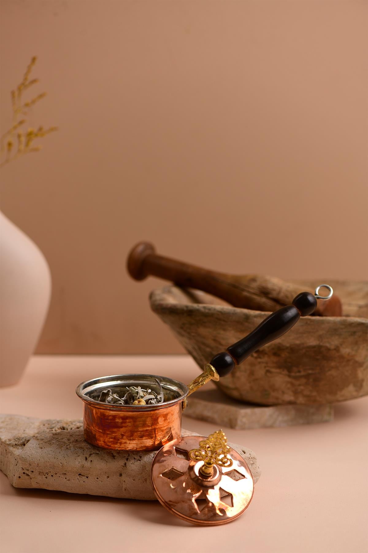 BAKIR SAPLI TÜTSÜLÜK 