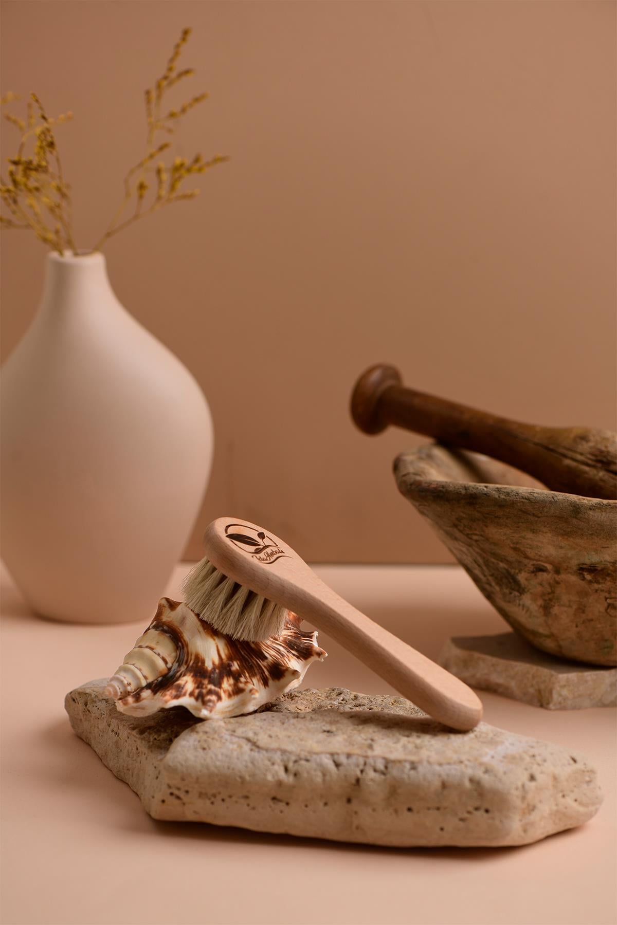 İDA HERBALS %100 DOĞAL AT KILI YÜZ BAKIM FIRÇASI