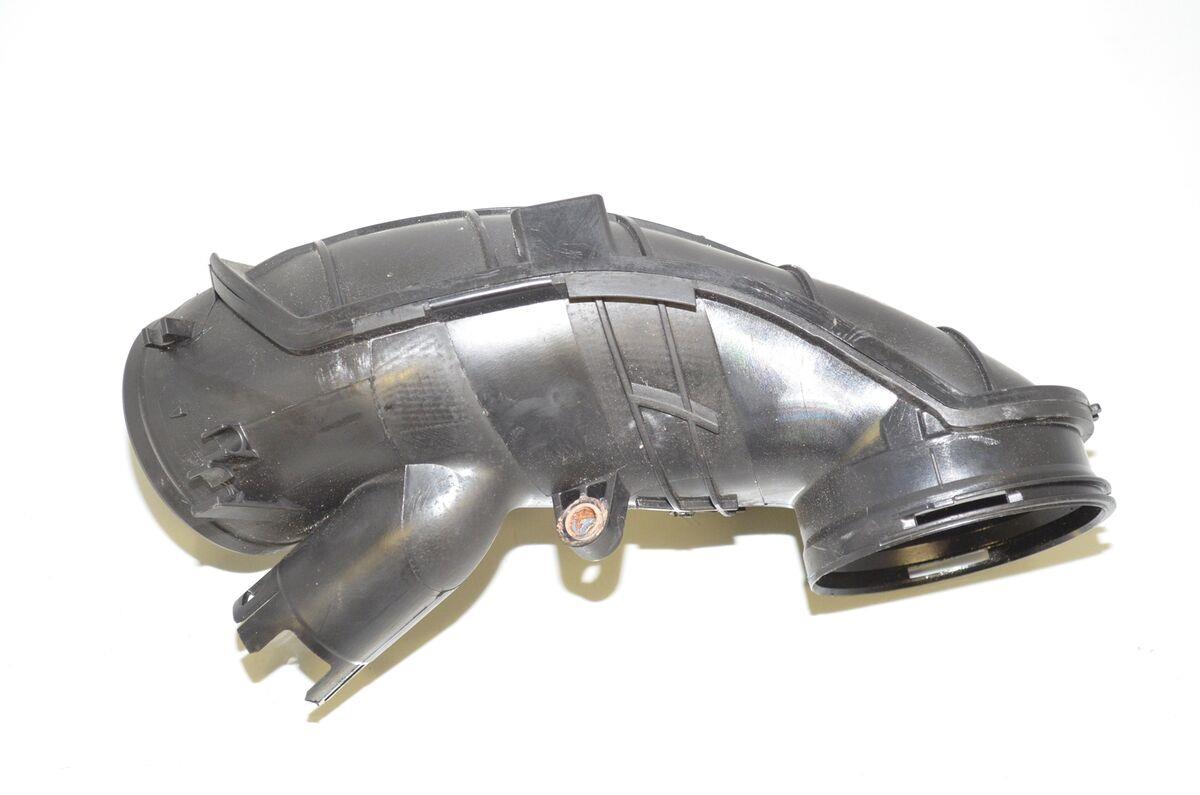 BMW TEMİZ HAVA BORUSU N57N F10/F02 13718513459