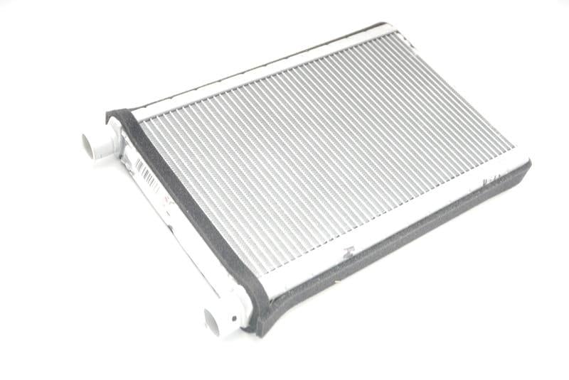 KALORİFER RADYATÖRÜ E87/E90 64119123506