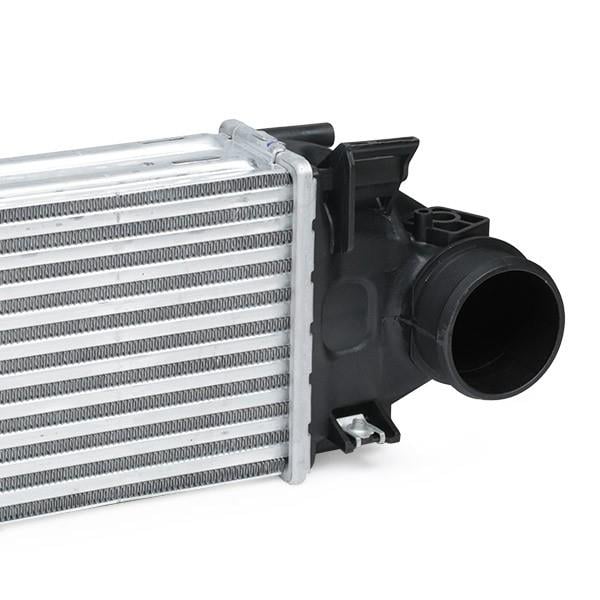 VOLVO TURBO RADYATÖRÜ (S60-S80-V70-XC60-XC70) (11-)