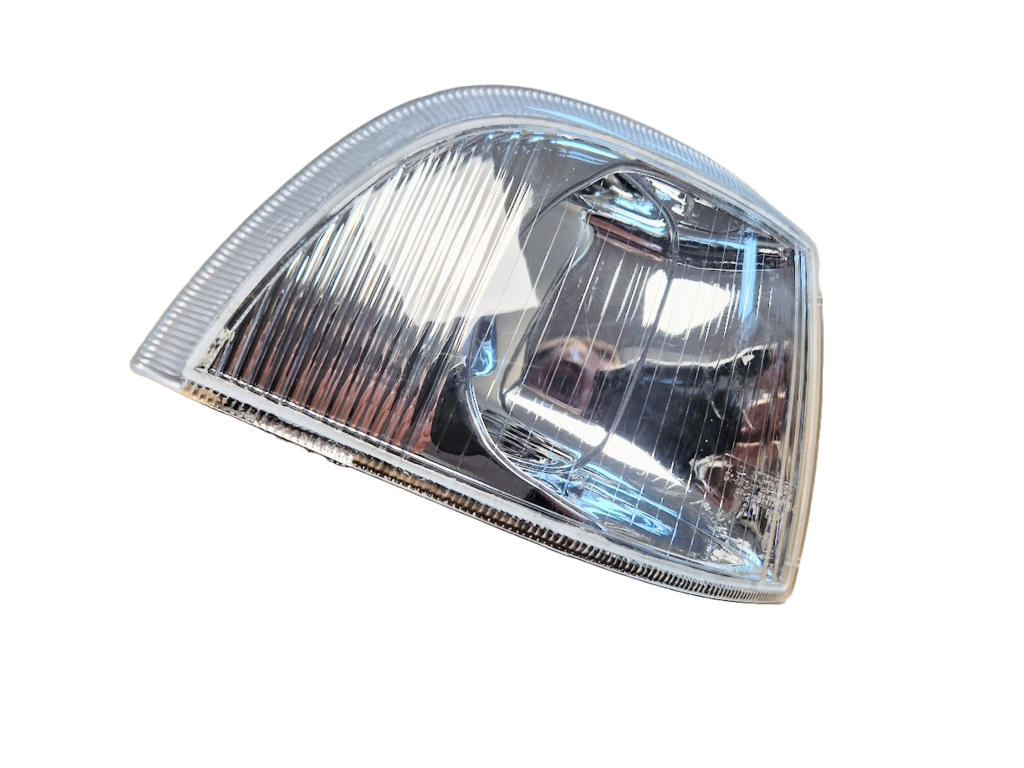 VOLVO SAĞ SİNYAL (S40-V40) (98-00) (İKİZ FAR-BEYAZ) 30854654