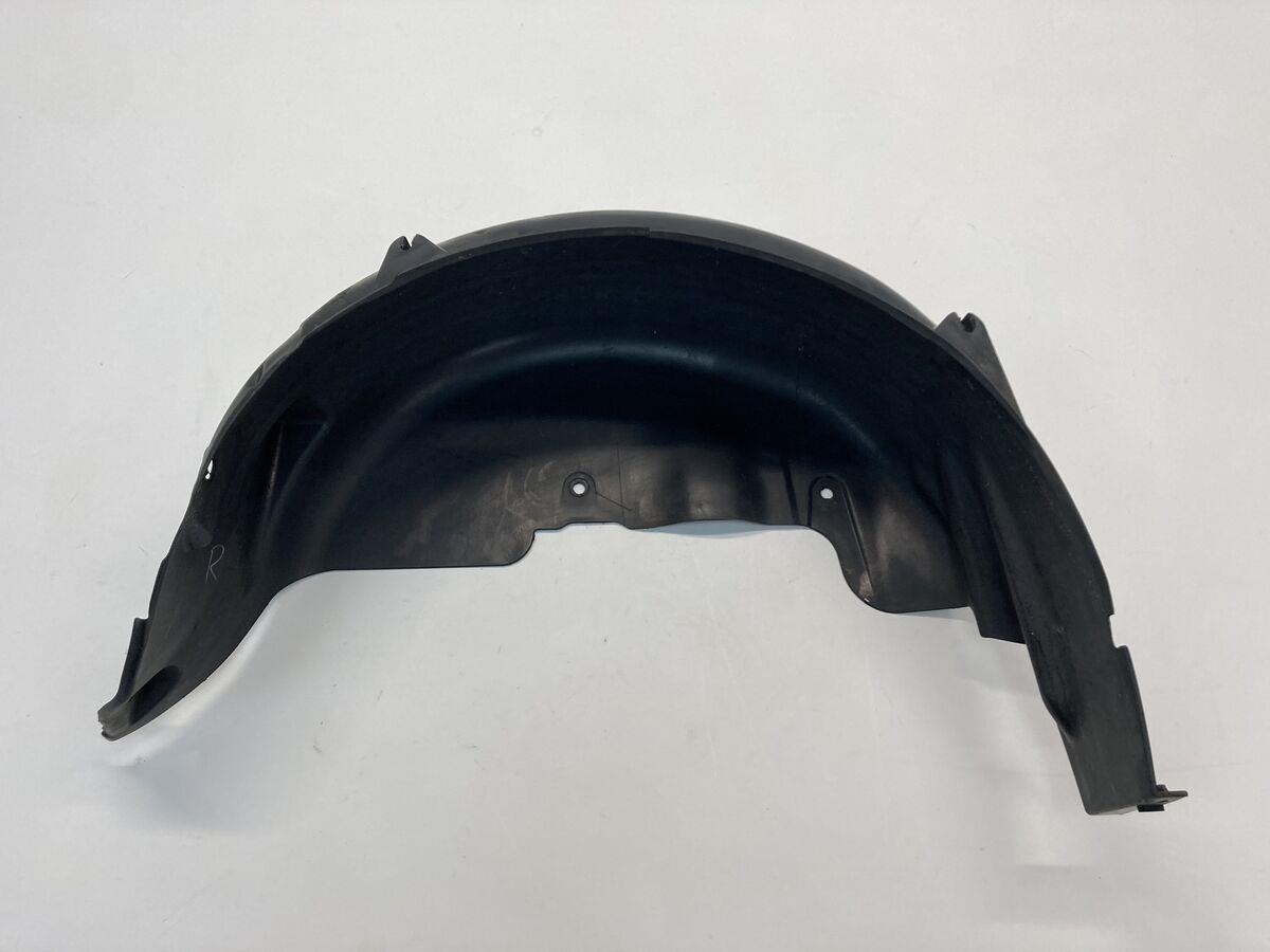 ARKA ÇAMURLUK DAVLUMBAZI SAĞ50/R52/R53 51711486199