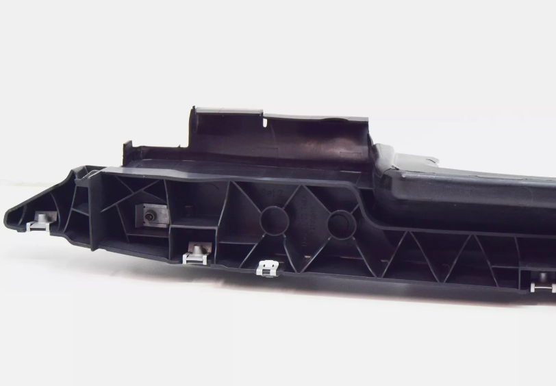 BMW ÖN PANEL ÜST BAKALİT 51137457057