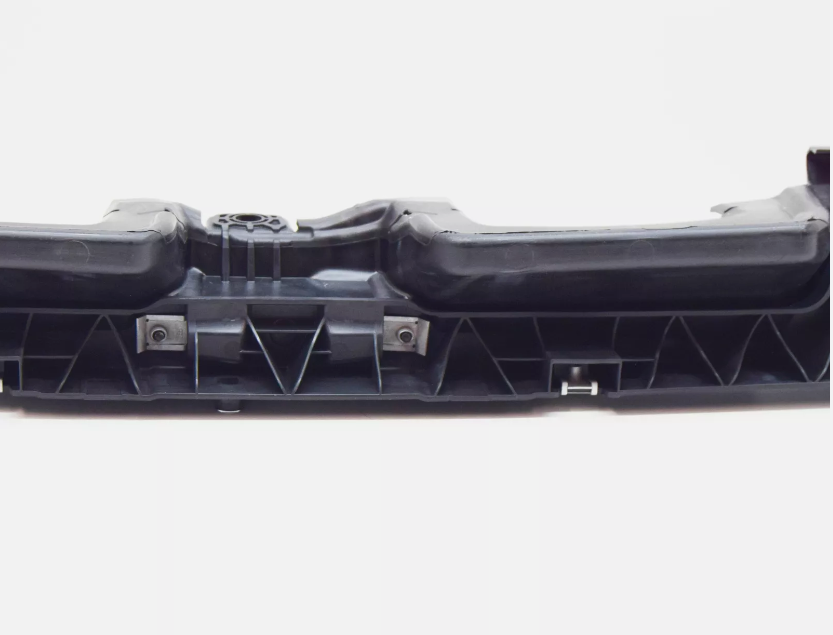 BMW ÖN PANEL ÜST BAKALİT 51137457057