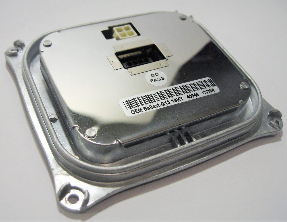 XENON FAR KONTROL ÜNİTESİ E92LCI/E93LCI/E63LCI/E70 63117182520