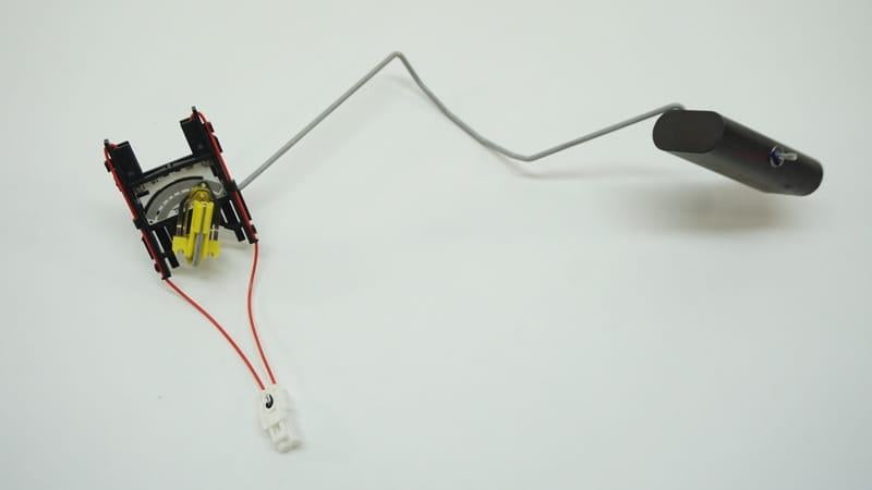 DEPO ŞAMANDIRASI SAĞ E60/E60LCI/E61/E61LCI/E63/E63LC