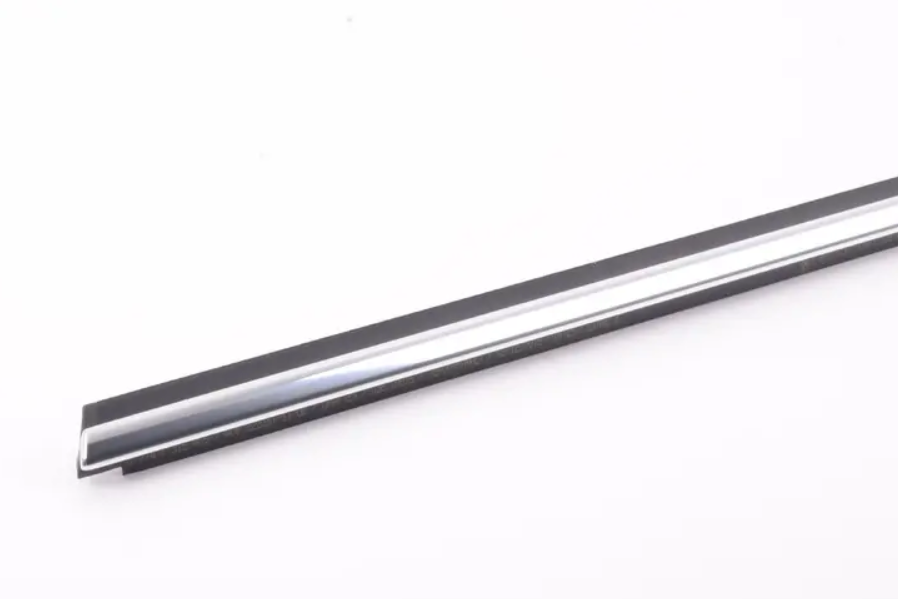 ÖN KAPI CAM FİTİLİ SAĞ KROM F32/F32LCI 51337280294