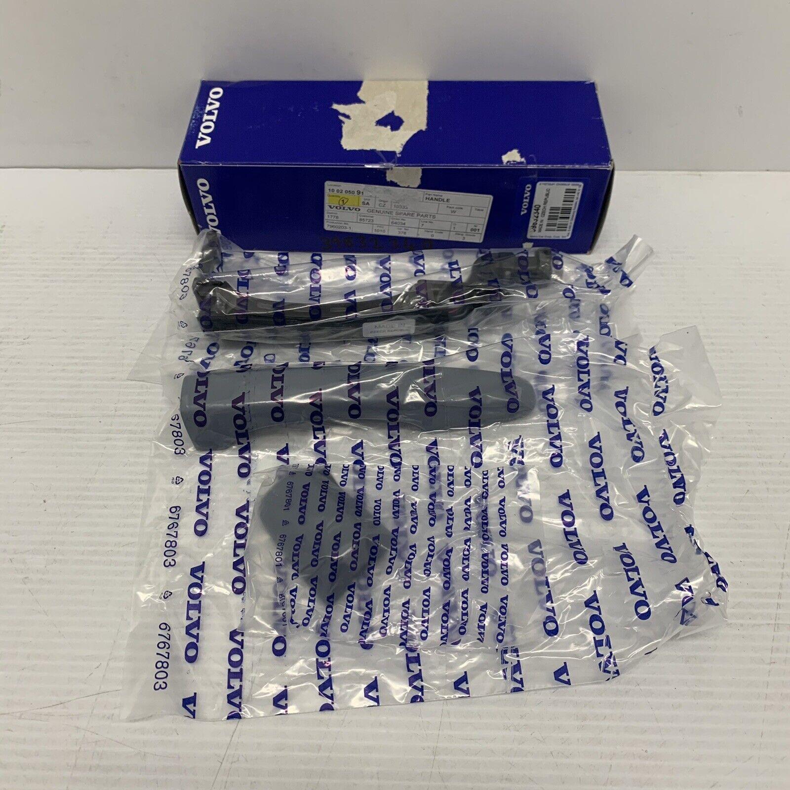 VOLVO KAPI KOLU DIŞ ÖN SOL (S60II S80II XC70II V70 III XC60I V60I V40II) (11-) (ANAHTARSIZ SİSTEM) 39832340