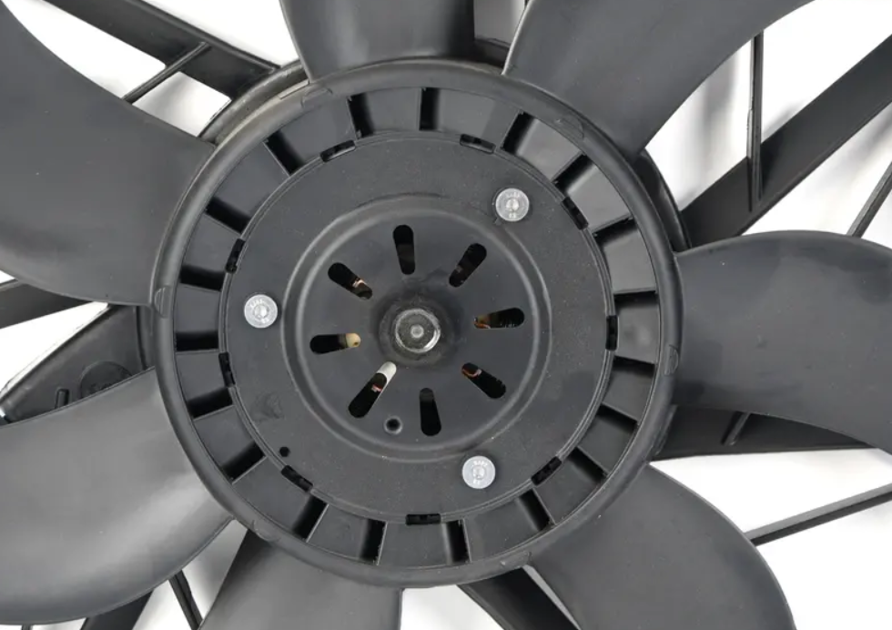 BMW KLİMA FANI N47N F25/F26 17427593847