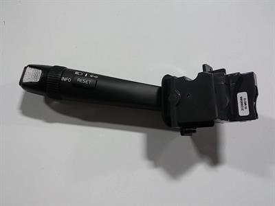 VOLVO SİNYAL KUMANDA KOLU (S60-S80-V70-XC70-XC90) (05-201?) 31268566