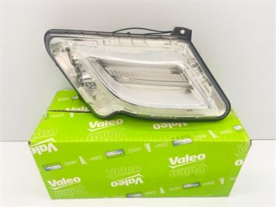 VOLVO ÖN TAMPON POZİSYON LAMBASI SOL (S60-V60) (11-13)  31278557
