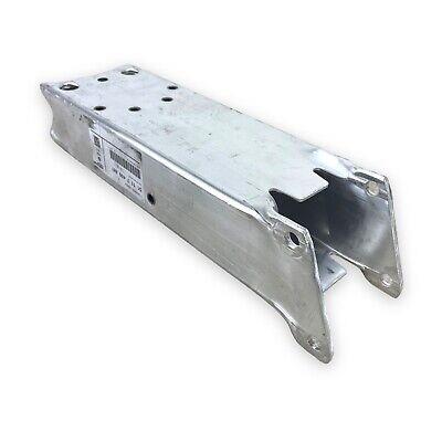 BMW ÖN TAMPON BAGLANTI DEMİRİ SOL F40 51117459887