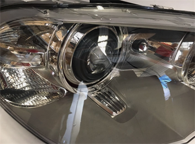 KOMPLE FAR SAĞ Bİ XENON E70LCI 63117240788