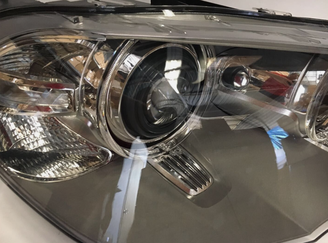KOMPLE FAR SAĞ Bİ XENON E70LCI 63117240788