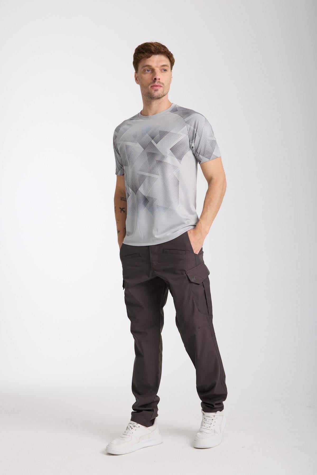 DryTouch Kumaş Bisiklet Yaka T-Shirt – Su Emme ve Terletmeme Özelliğiyle Konforlu